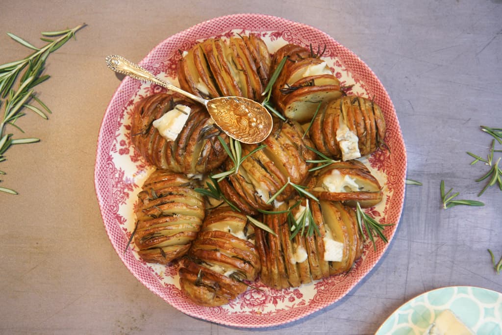Hasselback potatoes with rosemary and gorgonzola