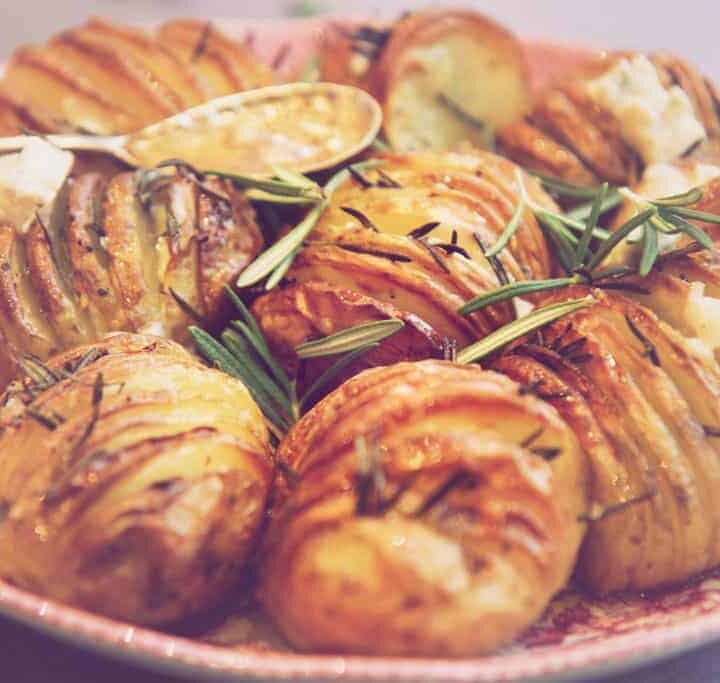 Hasselback potatoes with rosemary and gorgonzola
