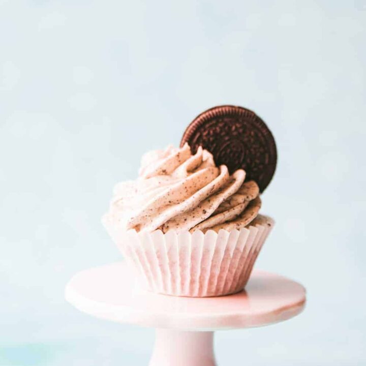 Chocolate Oreo Cupcakes with Oreo Buttercream Frosting