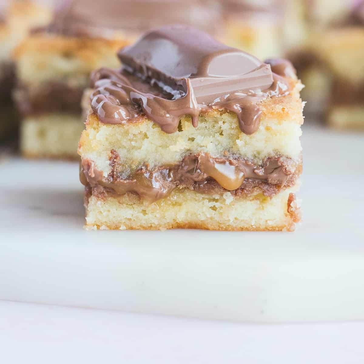 A square of Galaxy Caramel Blondie.